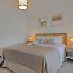Apartment 2 Bedroom In Medina Garden - Puerto Banus Marbella