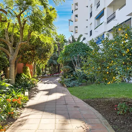 Appartement 2 Bedroom In Medina Garden - Puerto Banus