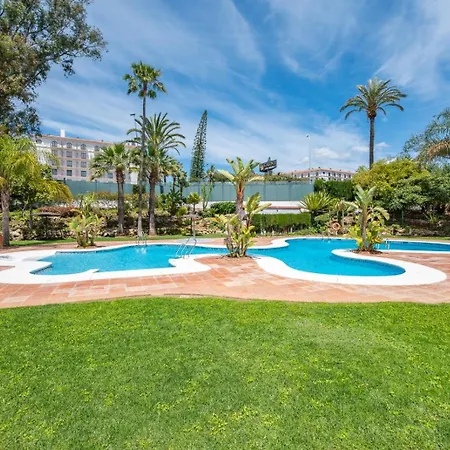 2 Bedroom In Medina Garden - Puerto Banus