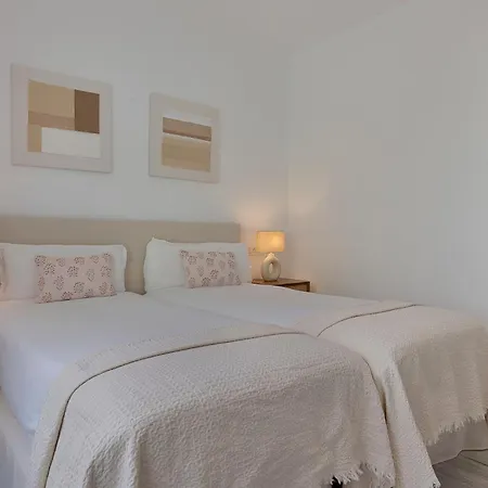 Apartment 2 Bedroom In Medina Garden - Puerto Banus *