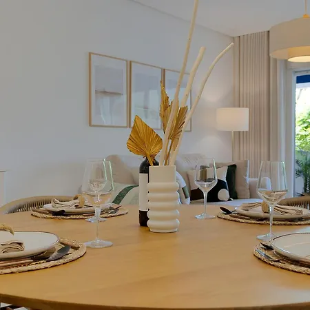 2 Bedroom In Medina Garden - Puerto Banus Apartment