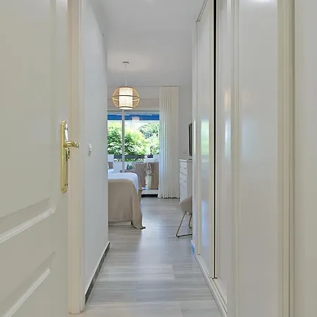 2 Bedroom In Medina Garden - Puerto Banus * Marbellac