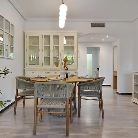 2 Bedroom In Medina Garden - Puerto Banus Apartment