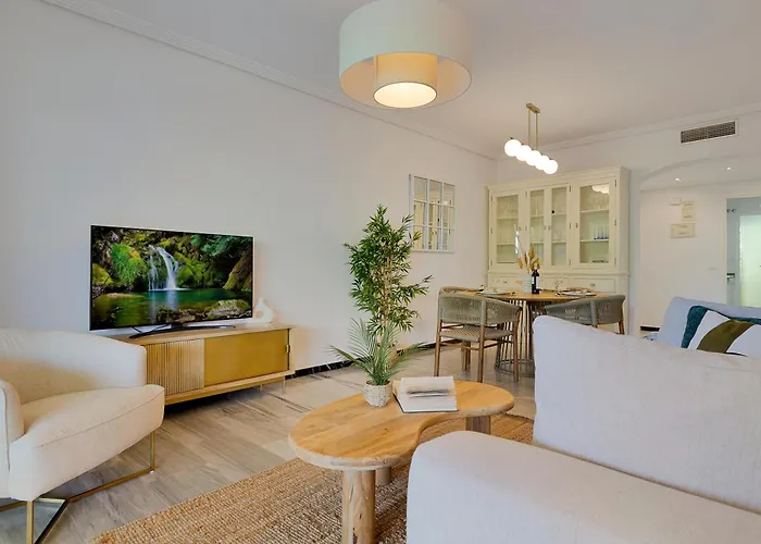 2 Bedroom In Medina Garden - Puerto Banus Apartment Marbella