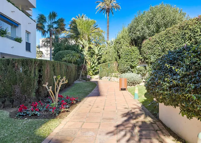 Apartment 2 Bedroom In Medina Garden - Puerto Banus Marbella