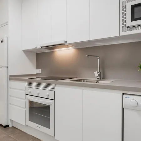 Apartment 2 Bedroom In Medina Garden - Puerto Banus